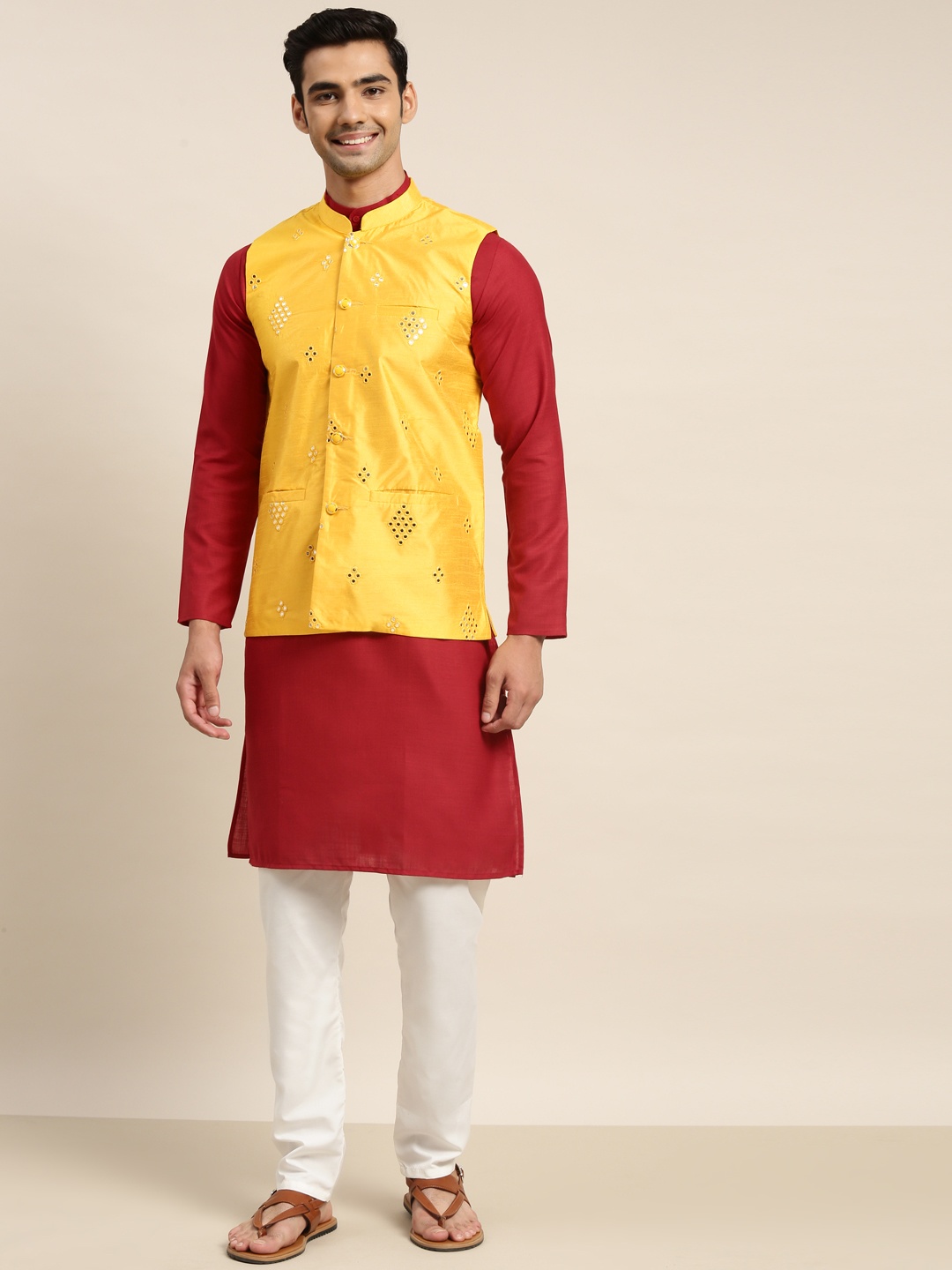 

SOJANYA Men Red Pure Cotton Solid Kurta with Churidar Comes with a Nehru Jacket