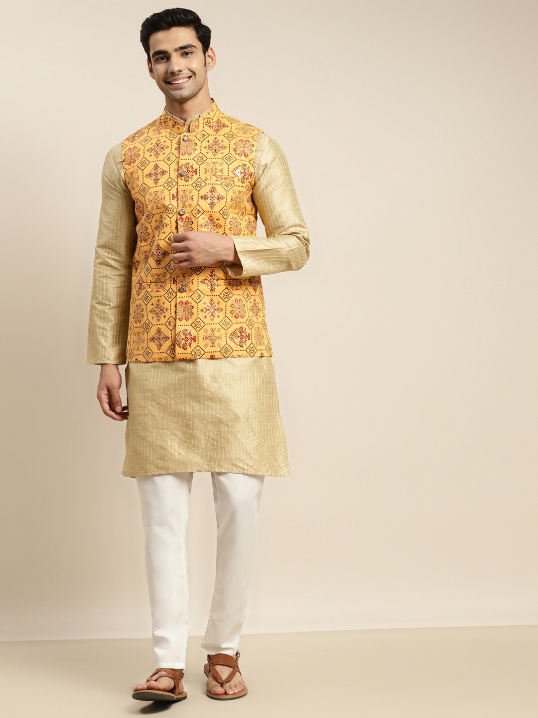 

SOJANYA Men Gold-Coloured Kurta with Churidar & Nehru Jacket