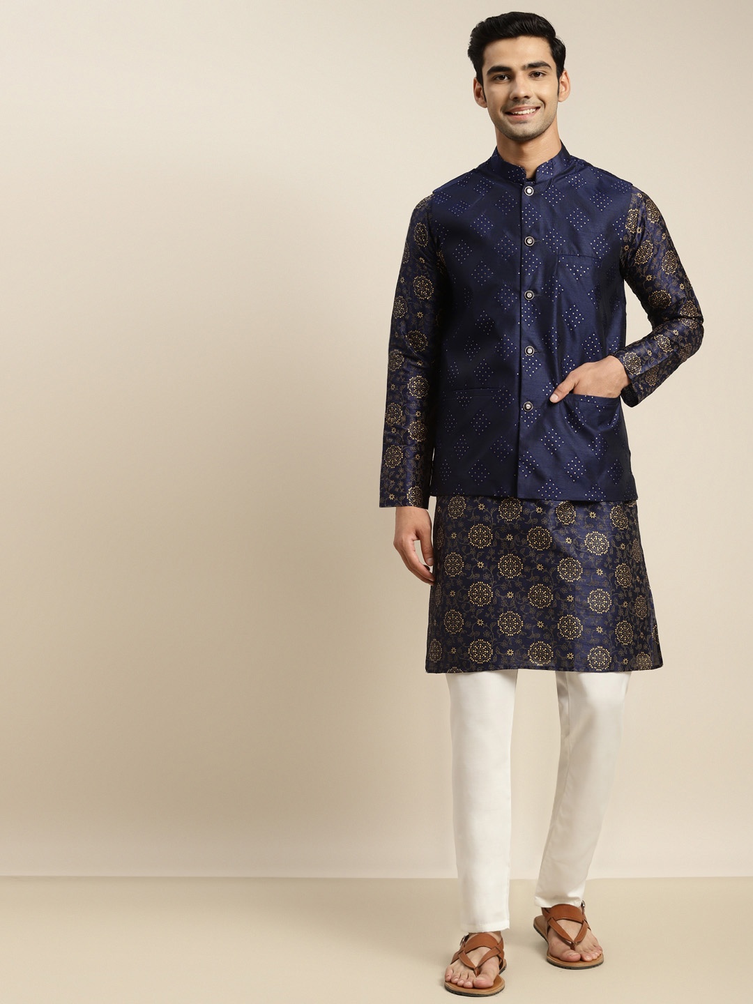 

SOJANYA Men Navy Blue Ethnic Motifs Printed Kurta & Churidar Comes with a Nehru Jacket
