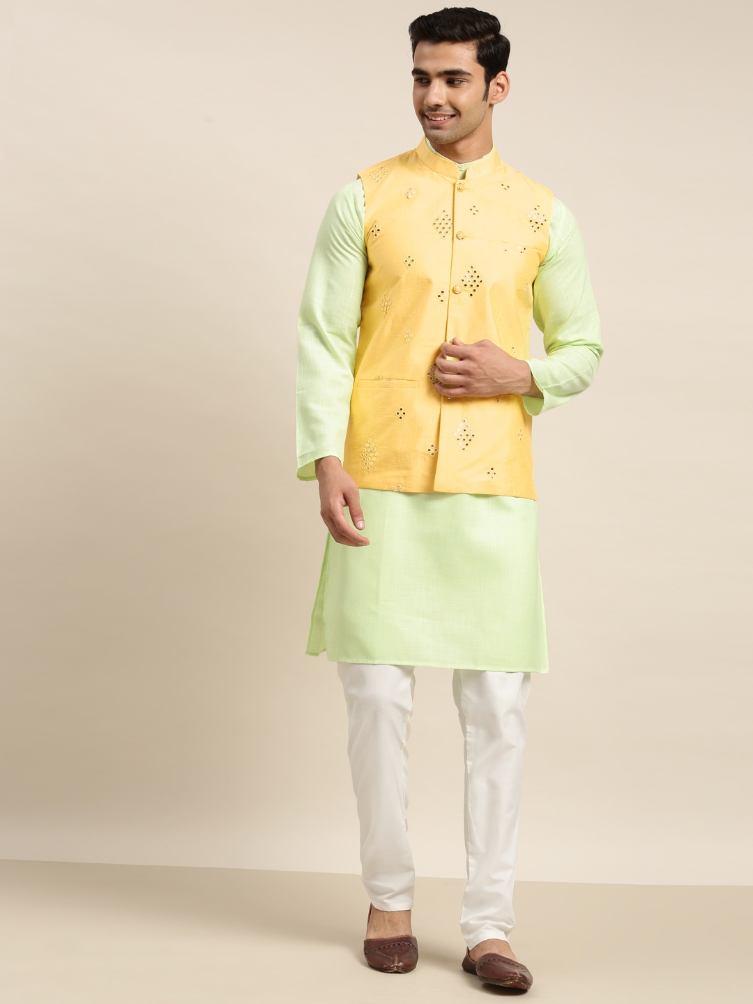 SOJANYA Men Green Mirror Work Pure Cotton Kurta with Churidar & Nehru Jacket