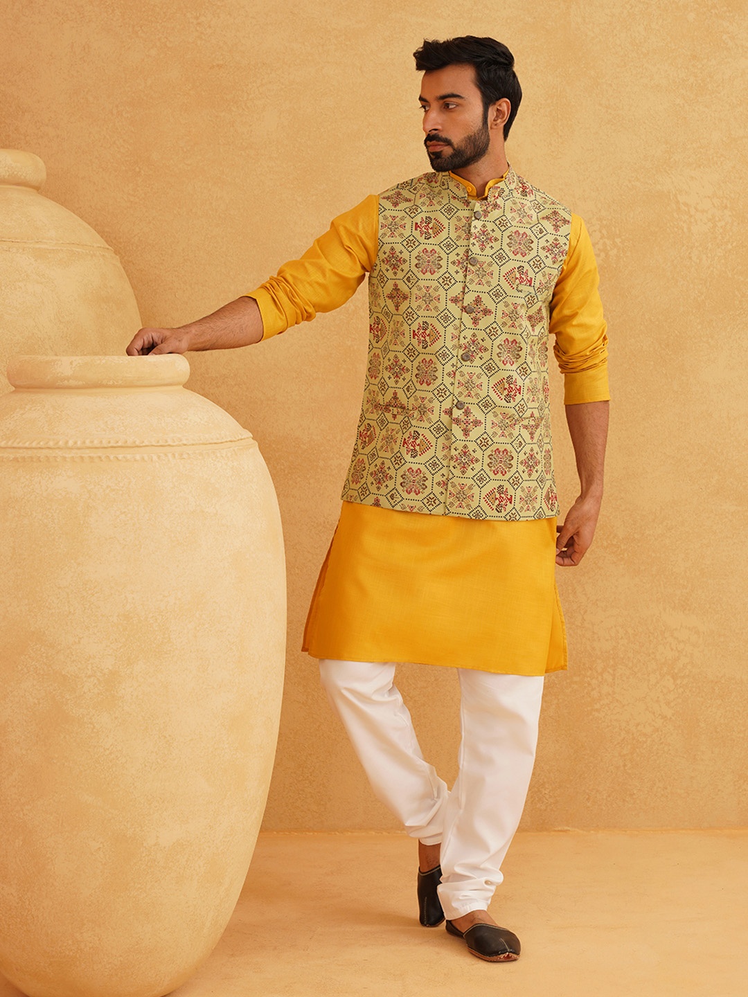 

SOJANYA Men Mustard Yellow Pure Cotton Kurta with Churidar & Nehru Jacket