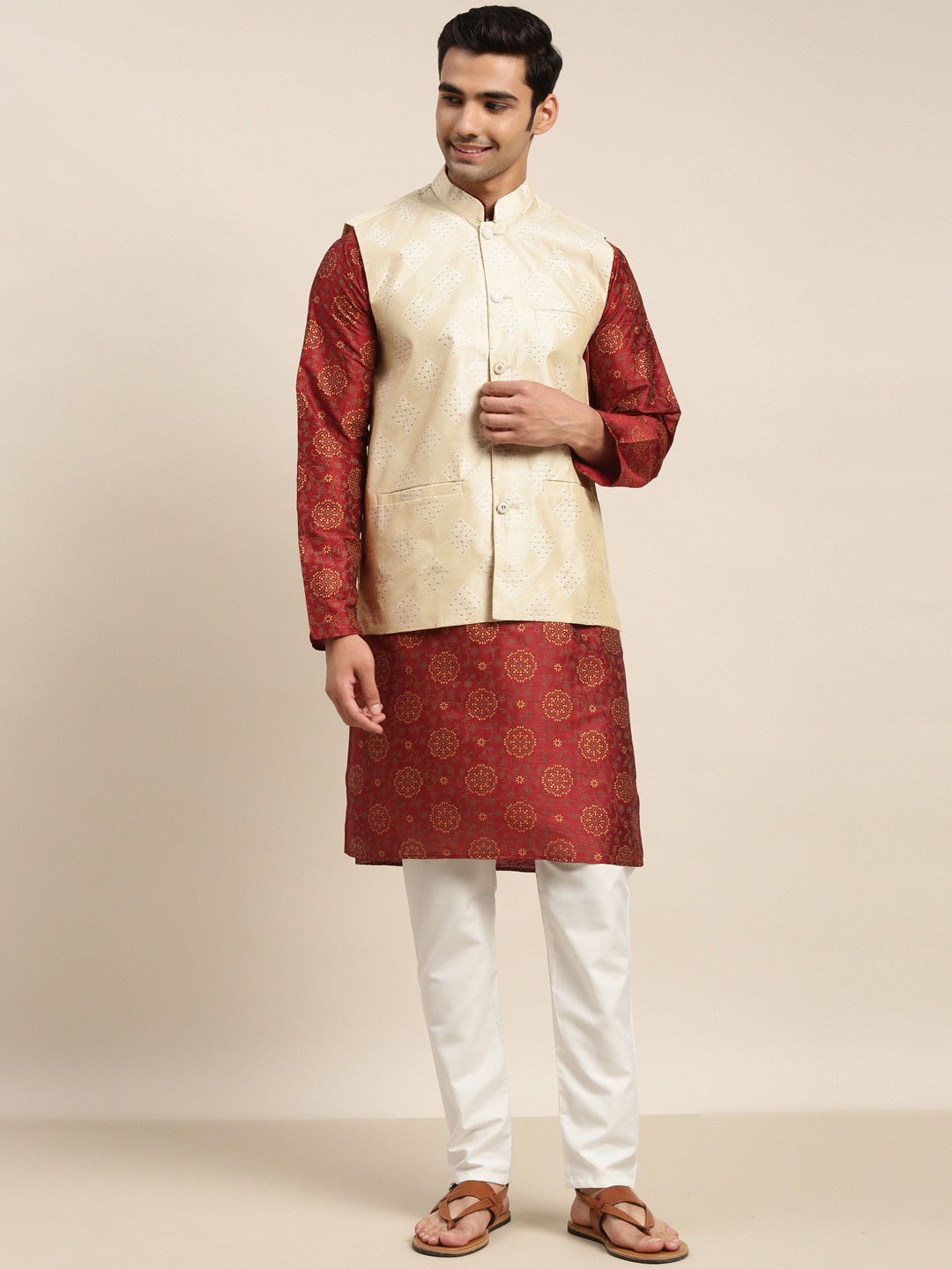 SOJANYA Men Maroon Floral Printed Kurta with Churidar & Nehru Jacket