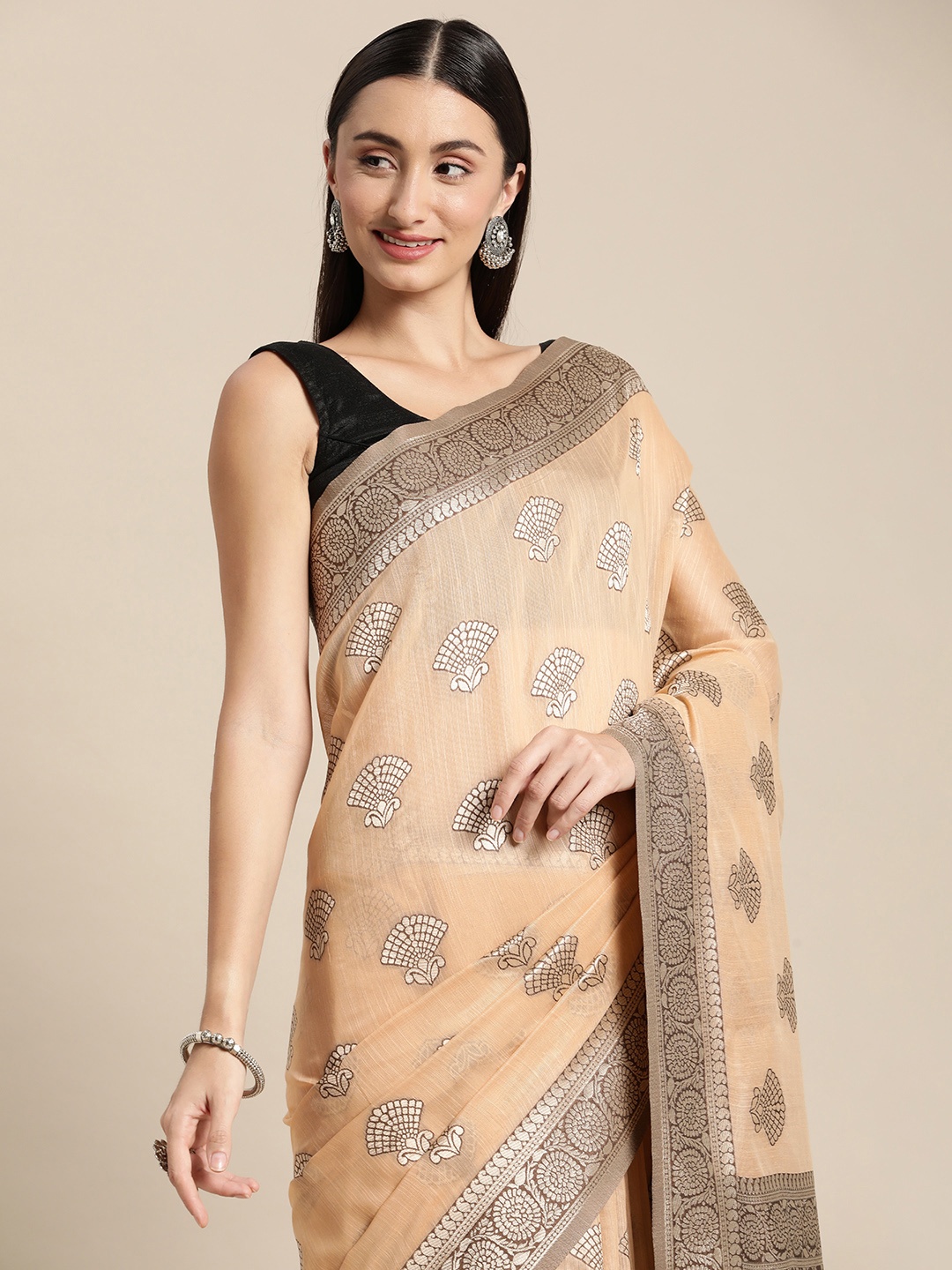 

Mitera Beige Ethnic Motifs Silk Blend Banarasi Saree