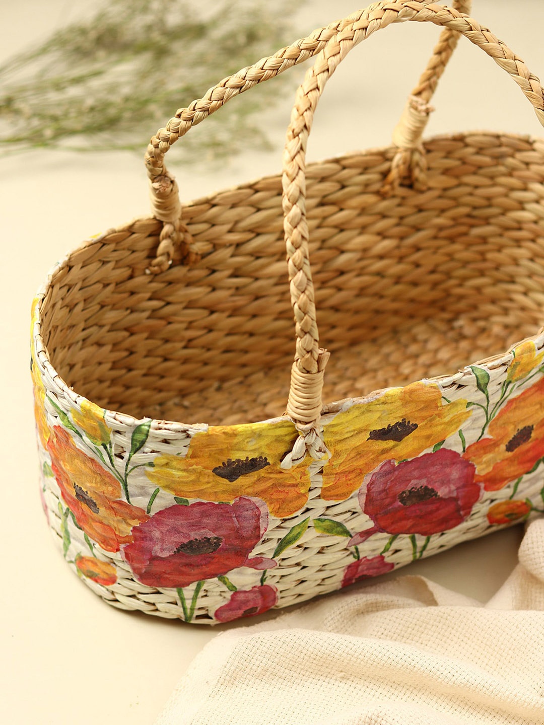 

HABERE INDIA Beige & Off White Printed Straw Fruit & Vegetable Basket