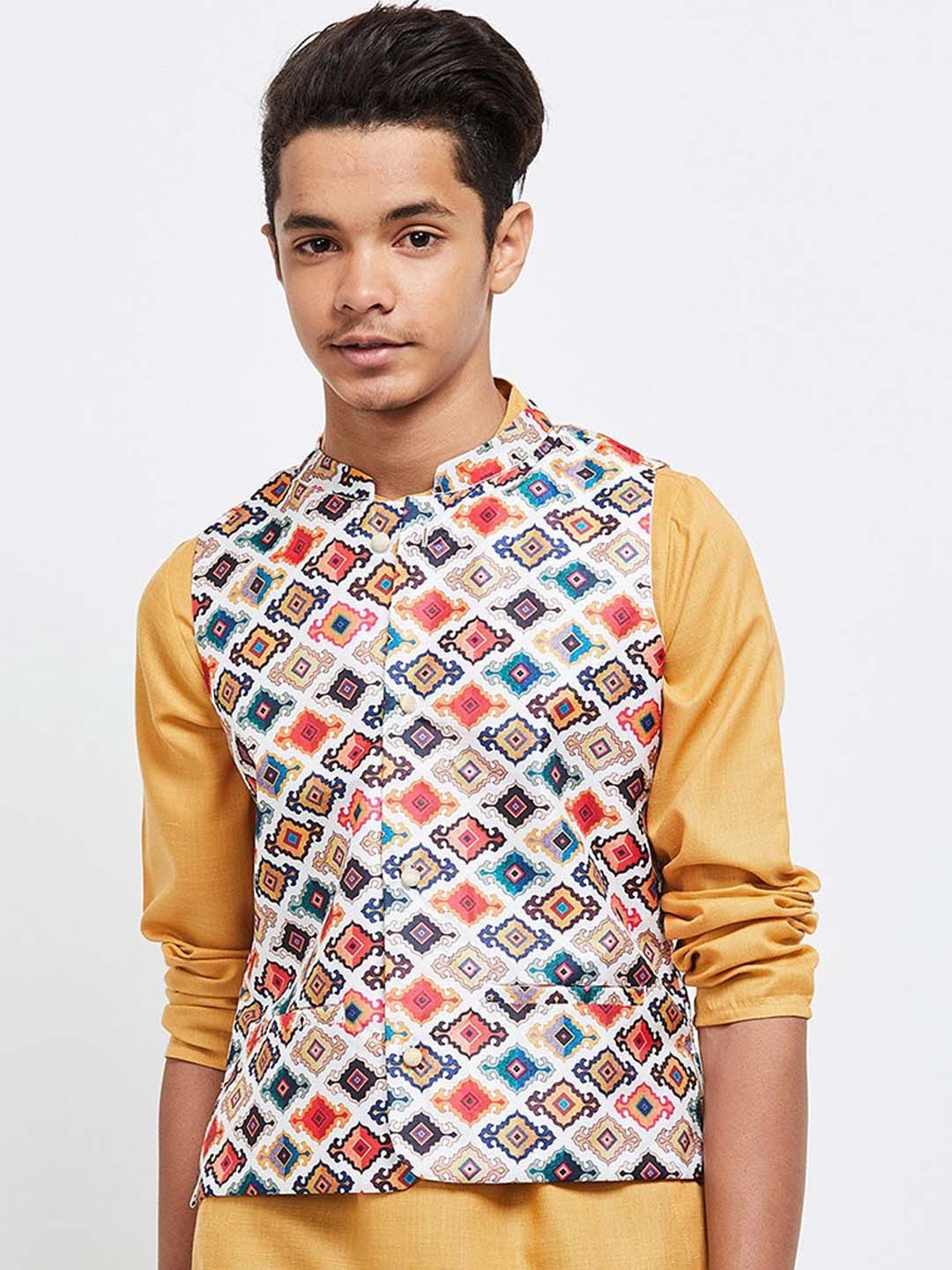 

max Boys Off White Geometric Nehru Jacket
