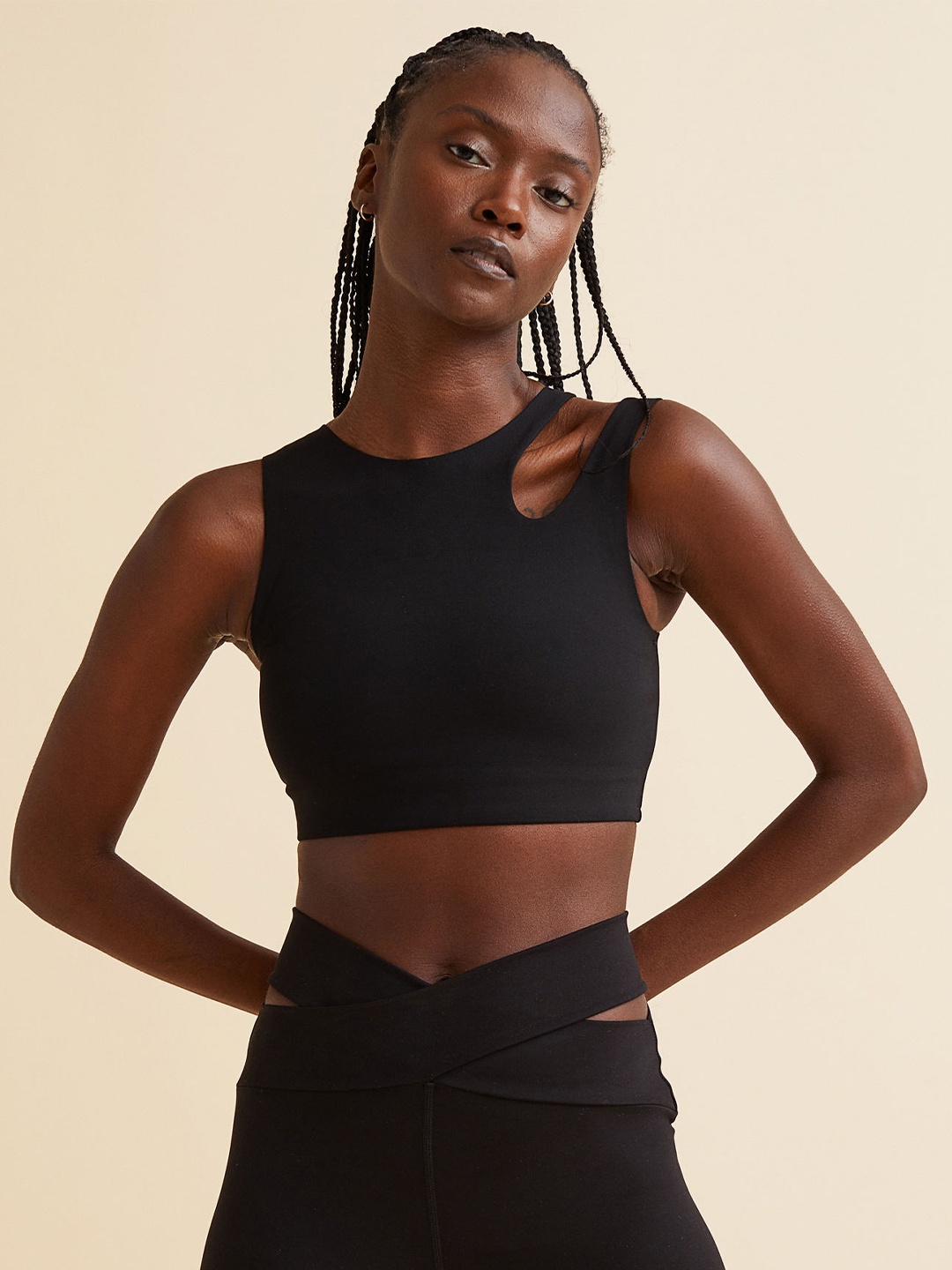 

H&M Black Light Support Sports Bralette 1089679002