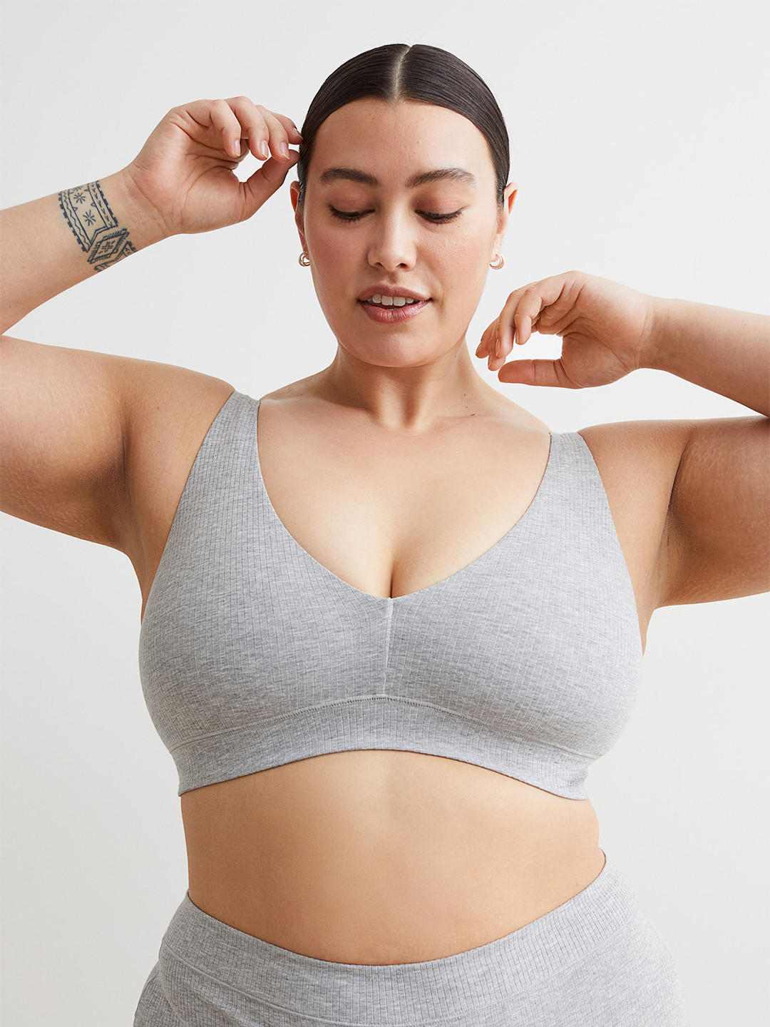 

H&M Black & Grey 2-Pack Non-Padded Jersey Bra Tops - 1093760001