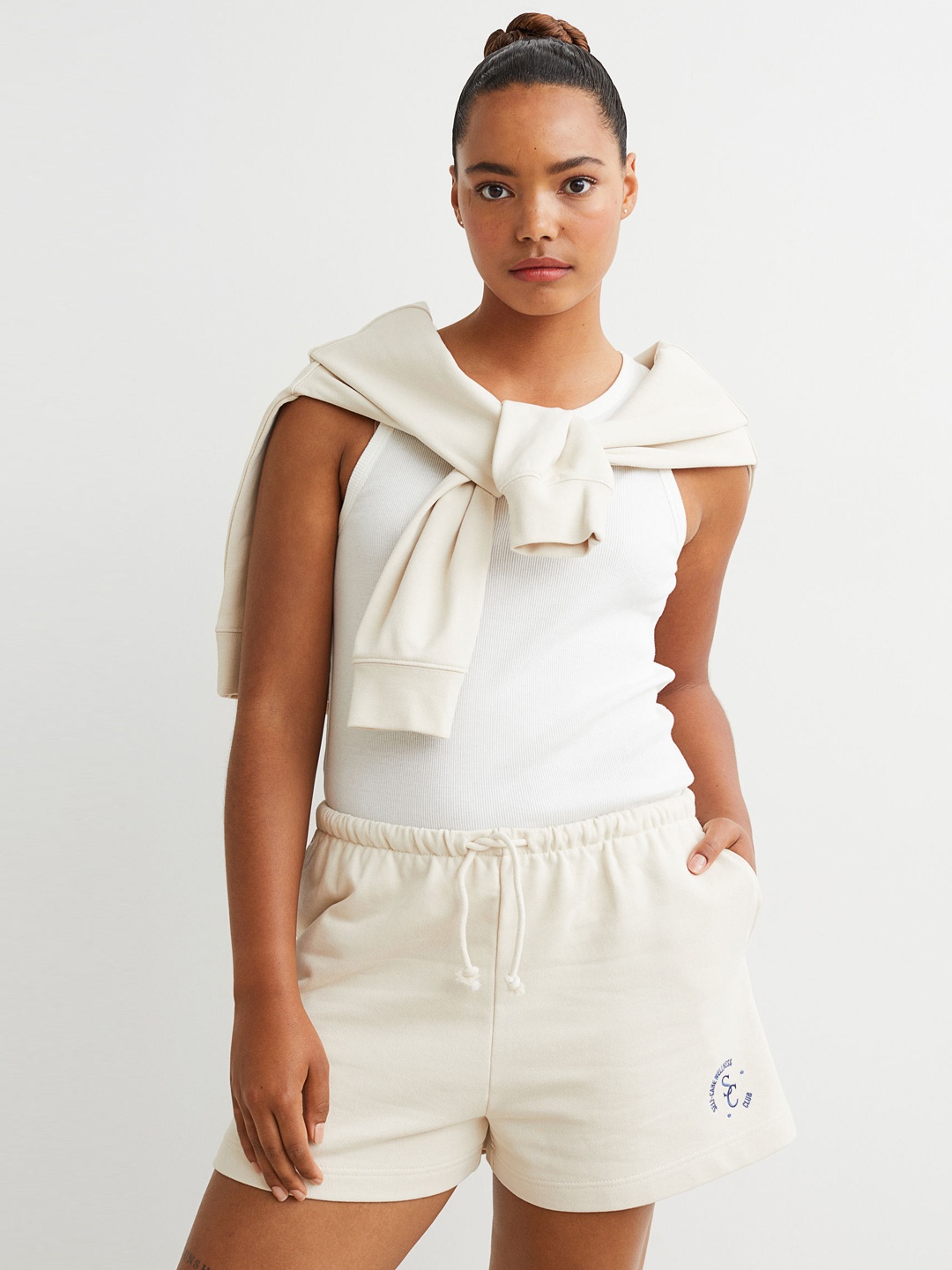 

H&M Beige Solid Sweatshorts