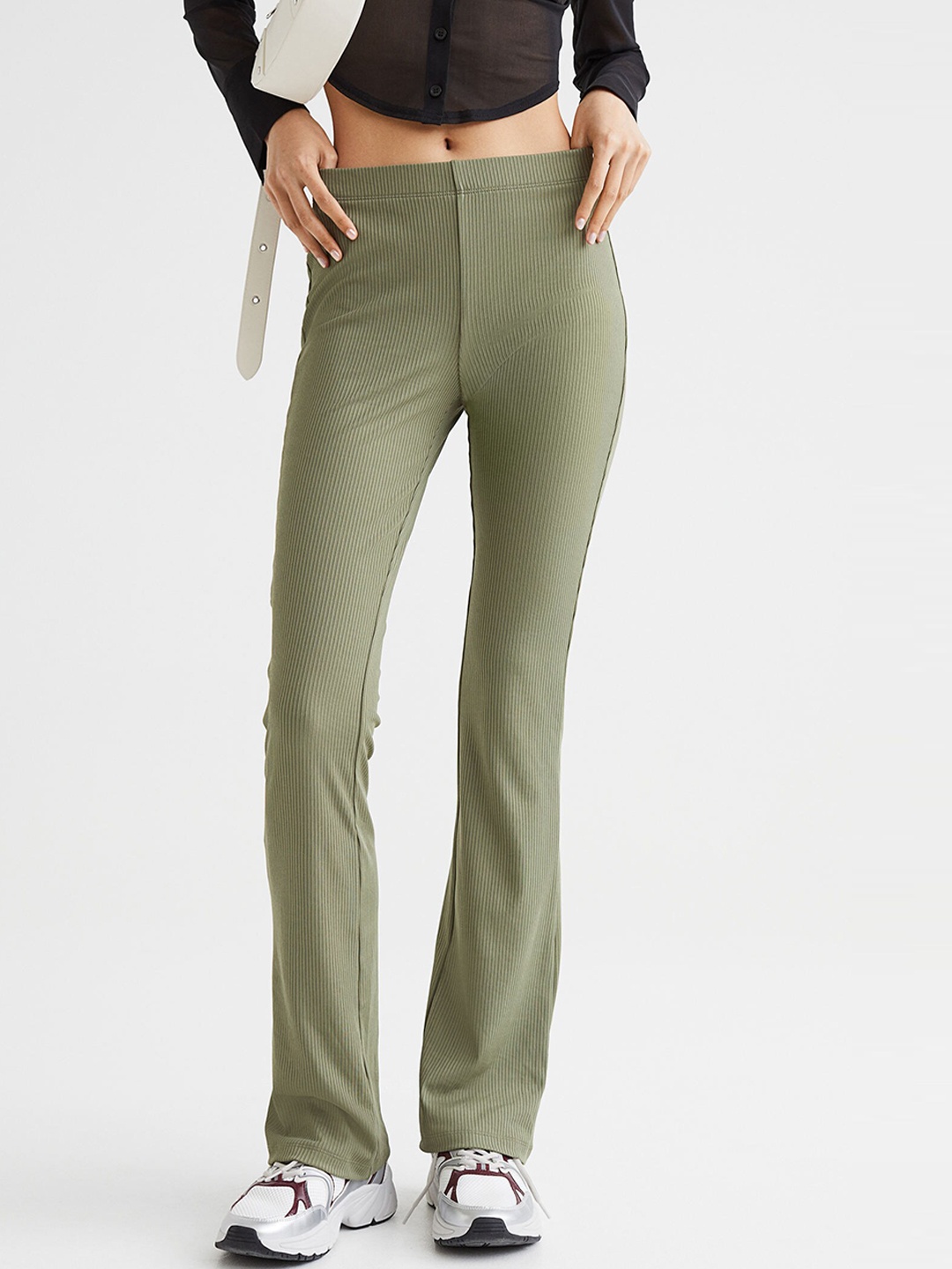 

H&M Women Green Ribbed jazz trousers