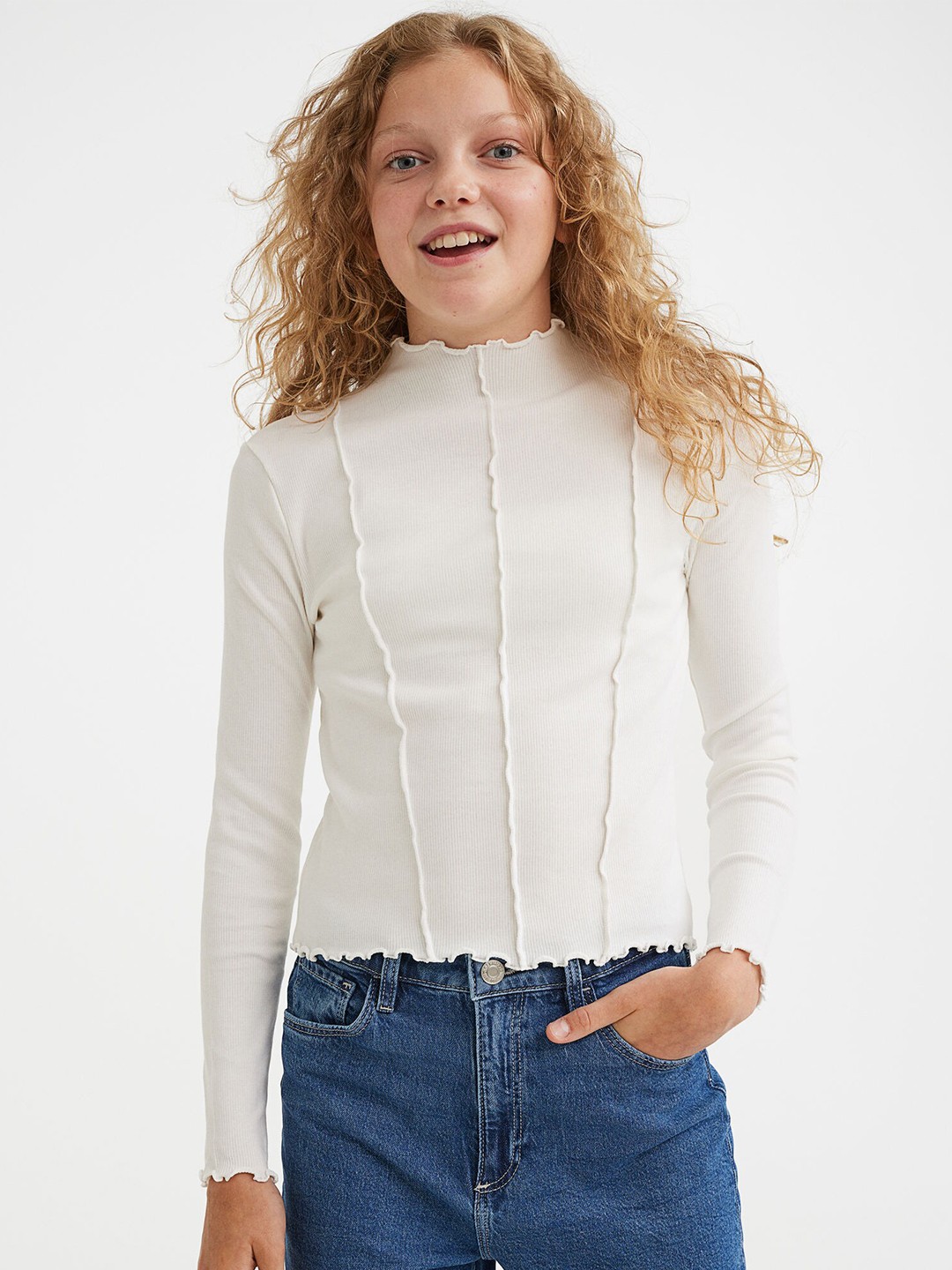 

H&M White Long-Sleeved Ribbed Top