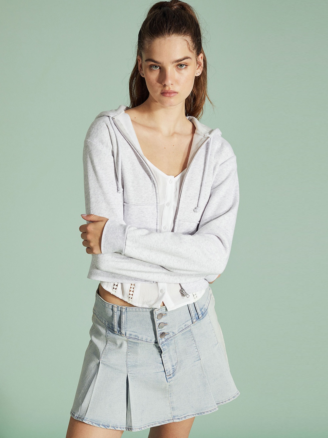 

H&M Women Blue Pleated Denim Skirt