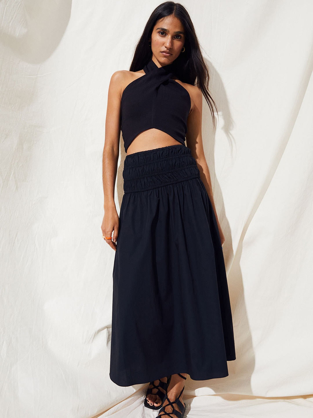 

H&M Black Circular Skirt