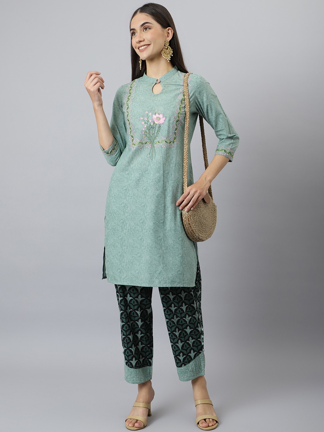 

Neemiya Women Green Floral Embroidered Pure Cotton Kurti with Trousers