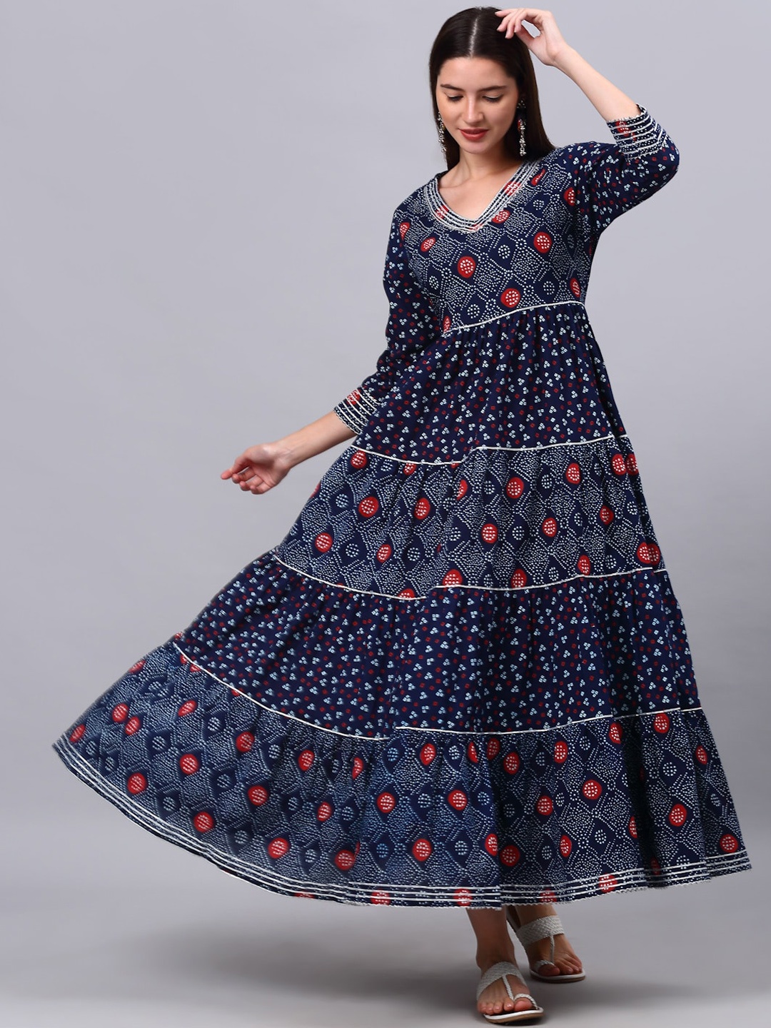 

KALINI Women Navy Blue Floral Printed Thread Work Indie Prints Anarkali Kurta