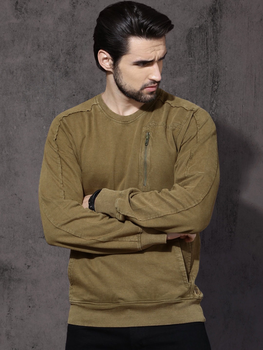 

Roadster Men Brown Solid Sweatshirt