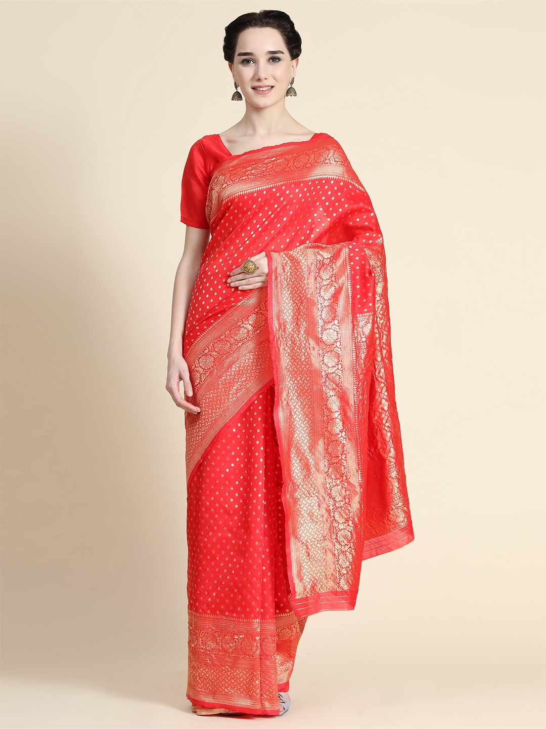 

AVANTIKA FASHION Red & Gold-Toned Woven Design Zari Pure Silk Kanjeevaram Saree