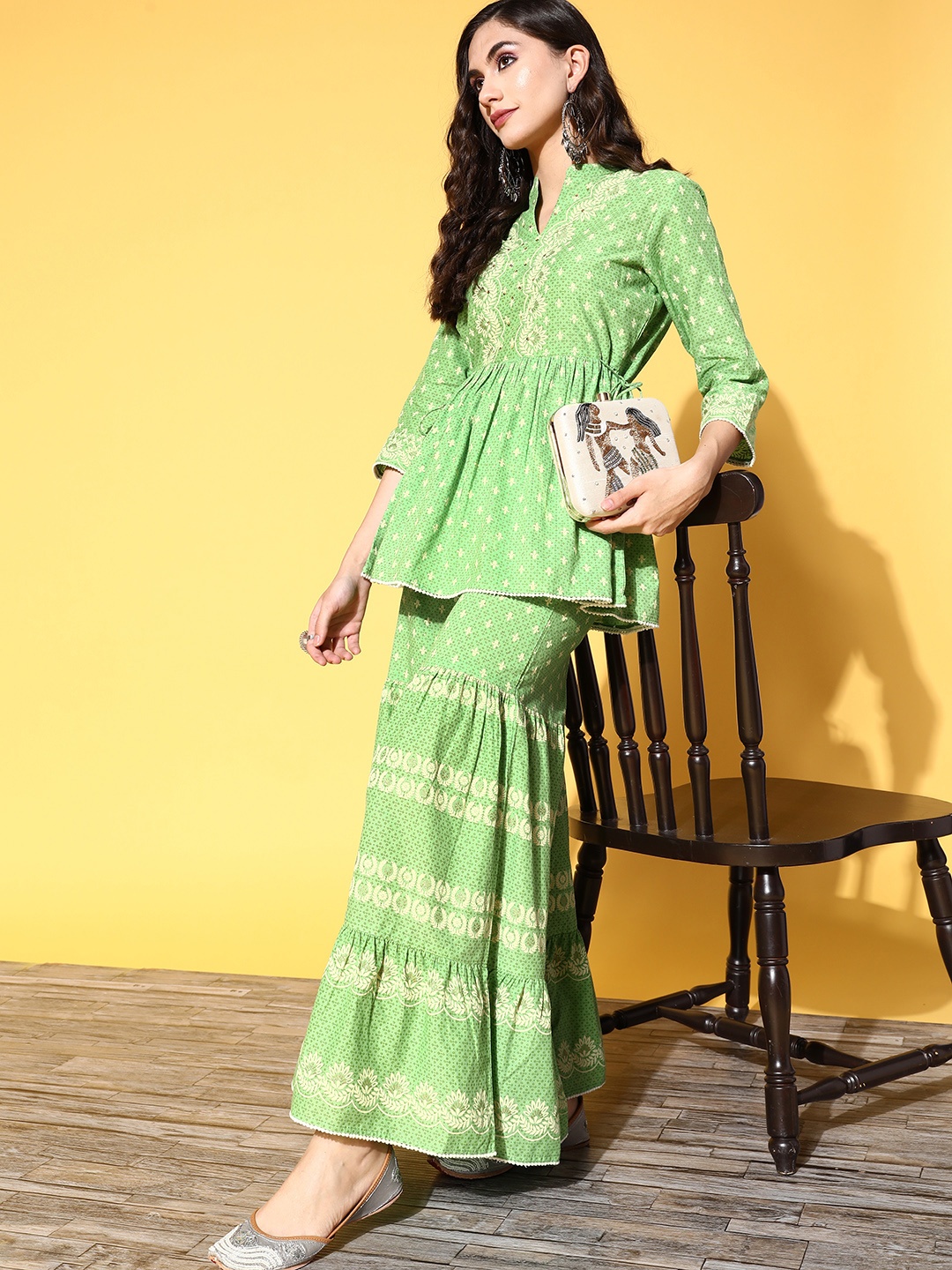 

Juniper Women Ethnic Motifs Cotton Blend Co-Ord Set Kurta Set, Green