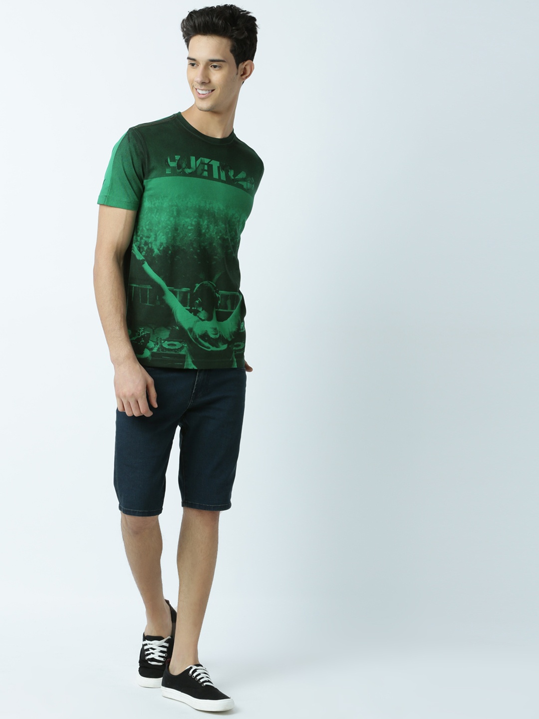 

Huetrap Men Green Printed Round Neck T-shirt