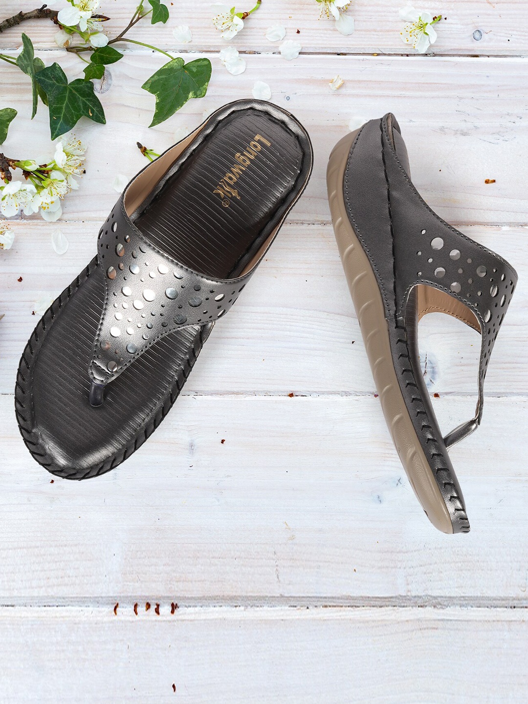 

Longwalk Women Grey Comfort Heels