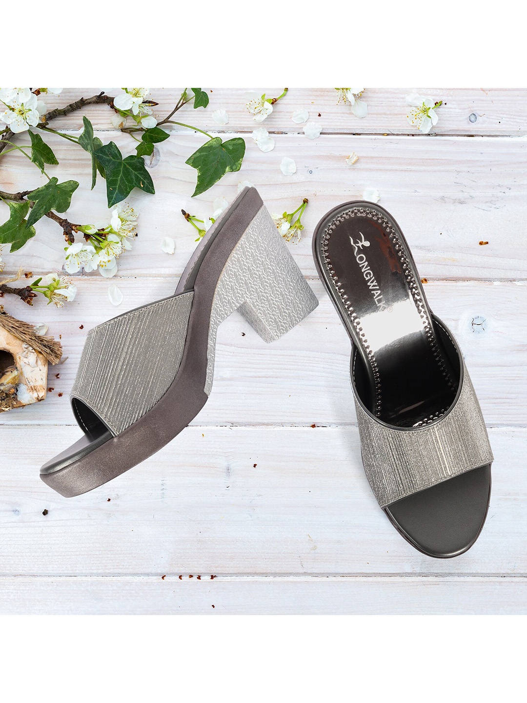 

Longwalk Grey & Brown Textured Block Heels