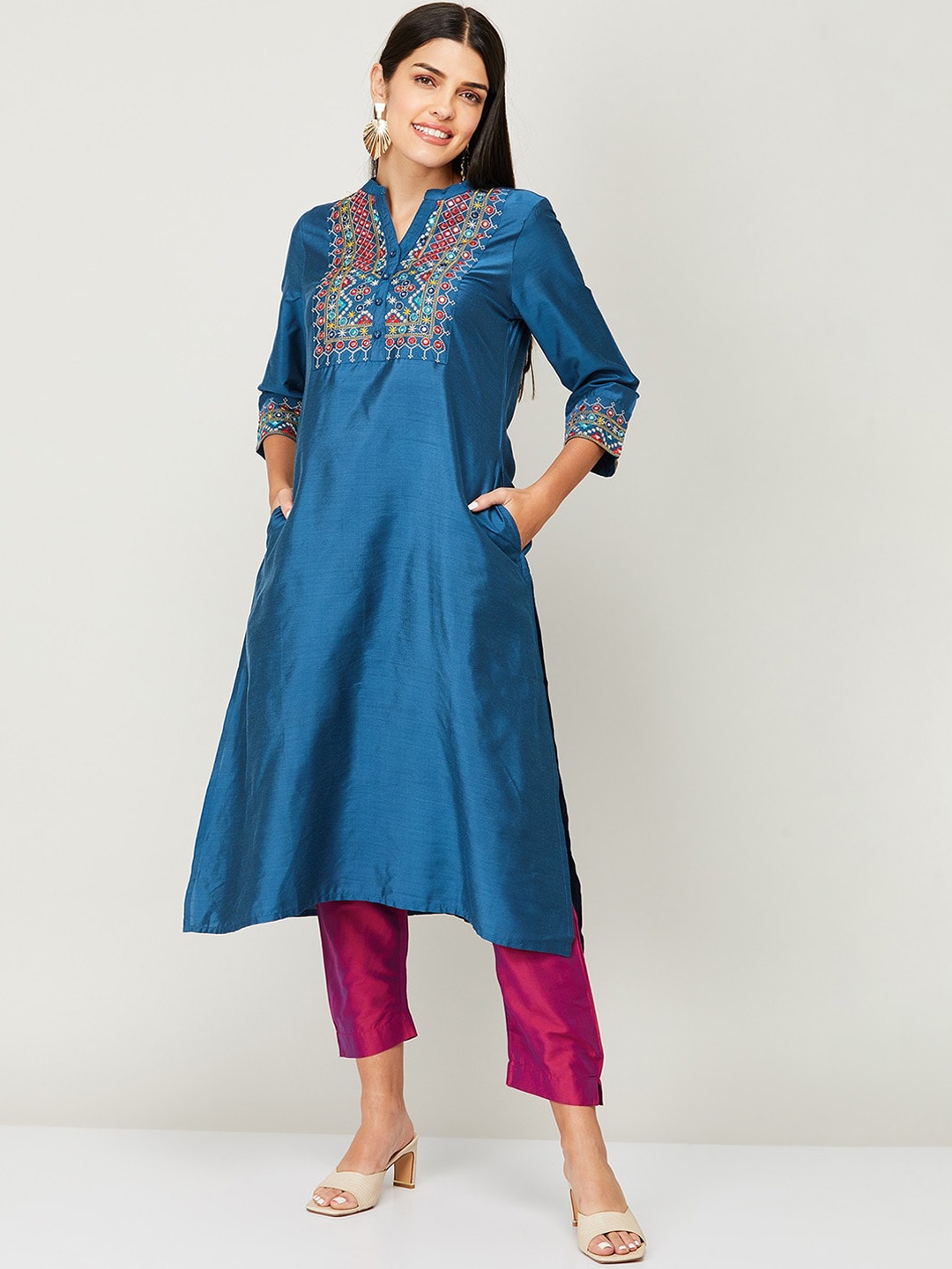 

Melange by Lifestyle Women Blue Geometric Yoke Design Thread Work Kurta