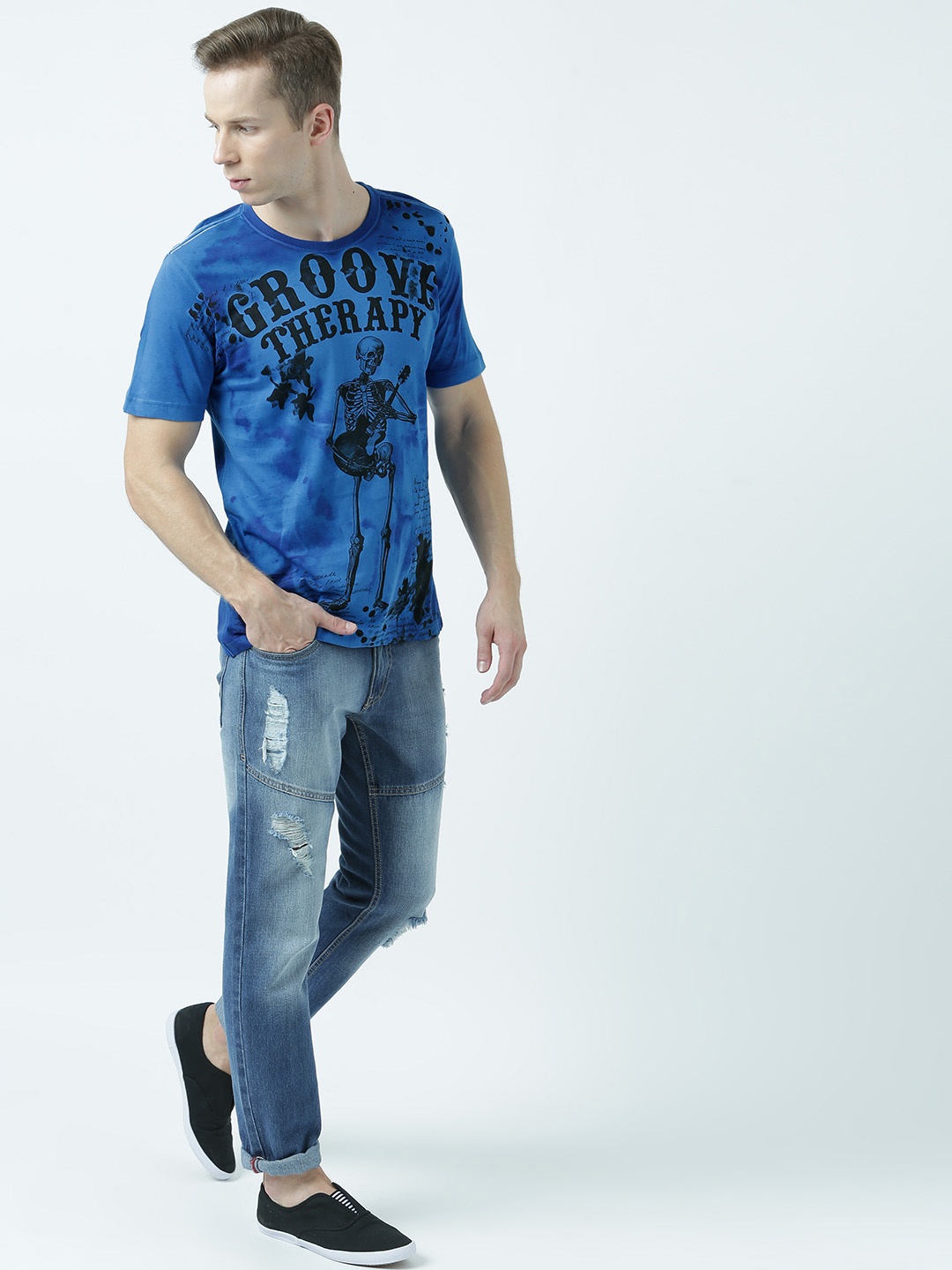 

Huetrap Men Blue Printed Round Neck T-Shirt