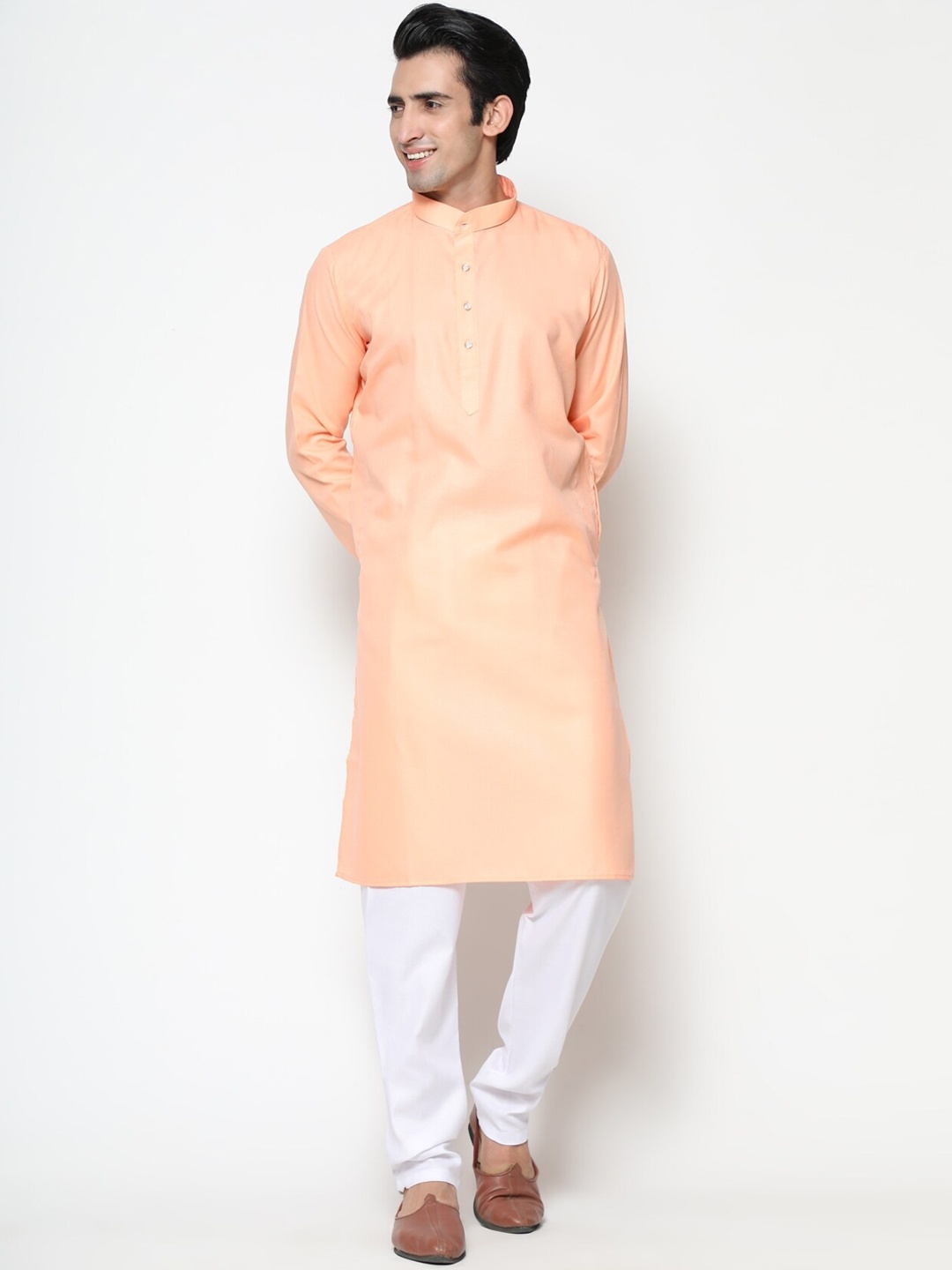 

COCOI LIFESTYLE Men Peach-Coloured Dupion Silk Kurta with Pyjama