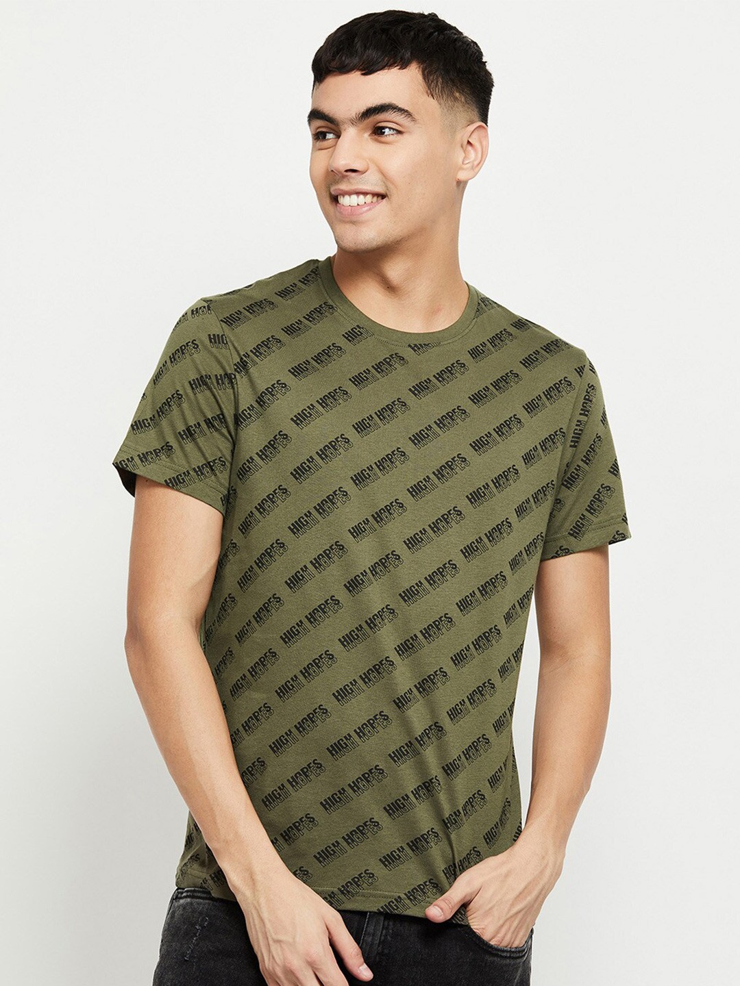 

max Men Green Printed T-shirt