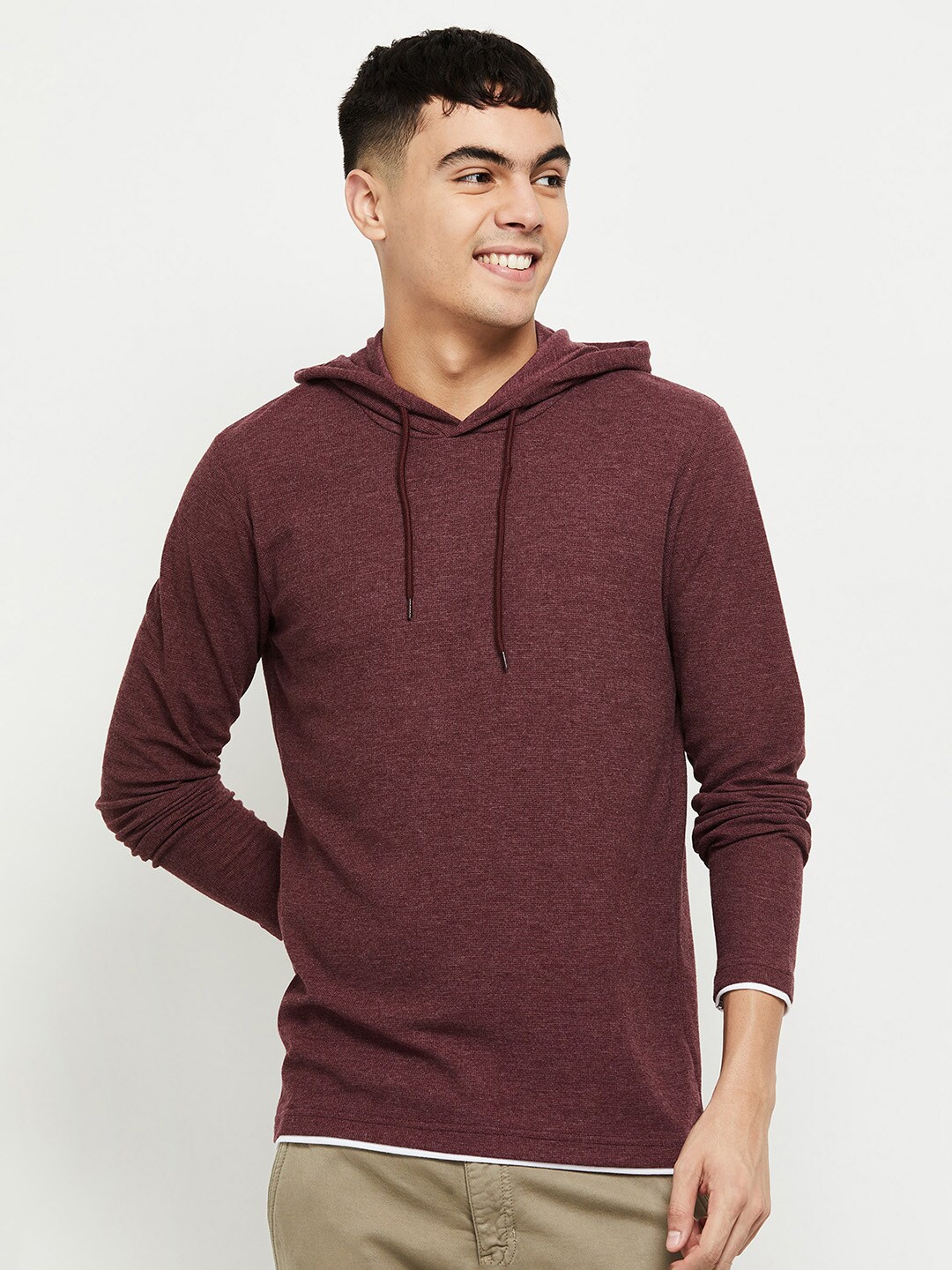 

max Men Burgundy Hooded T-shirt