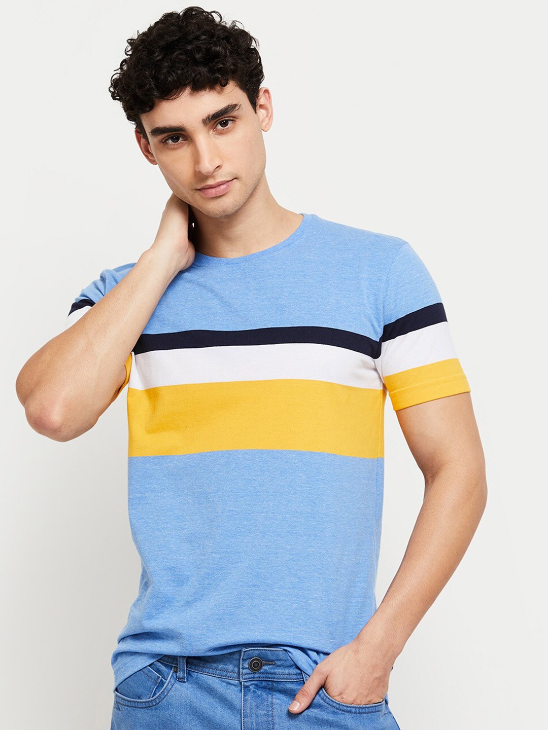 

max Men Blue & Yellow Striped T-shirt