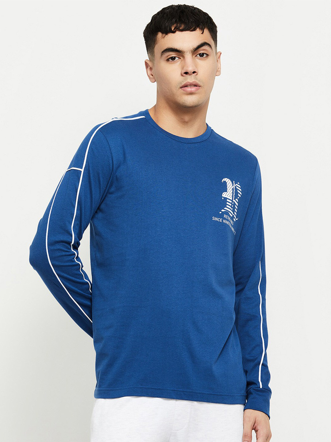 

max Men Blue Typography T-shirt