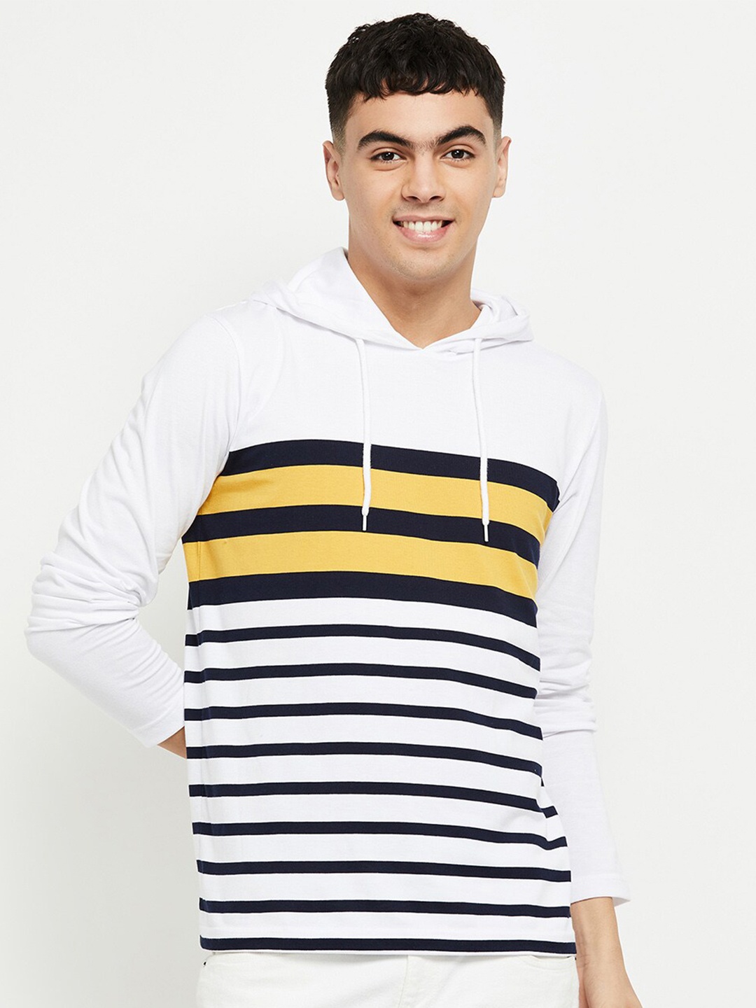 

max Men White & Yellow Striped T-shirt