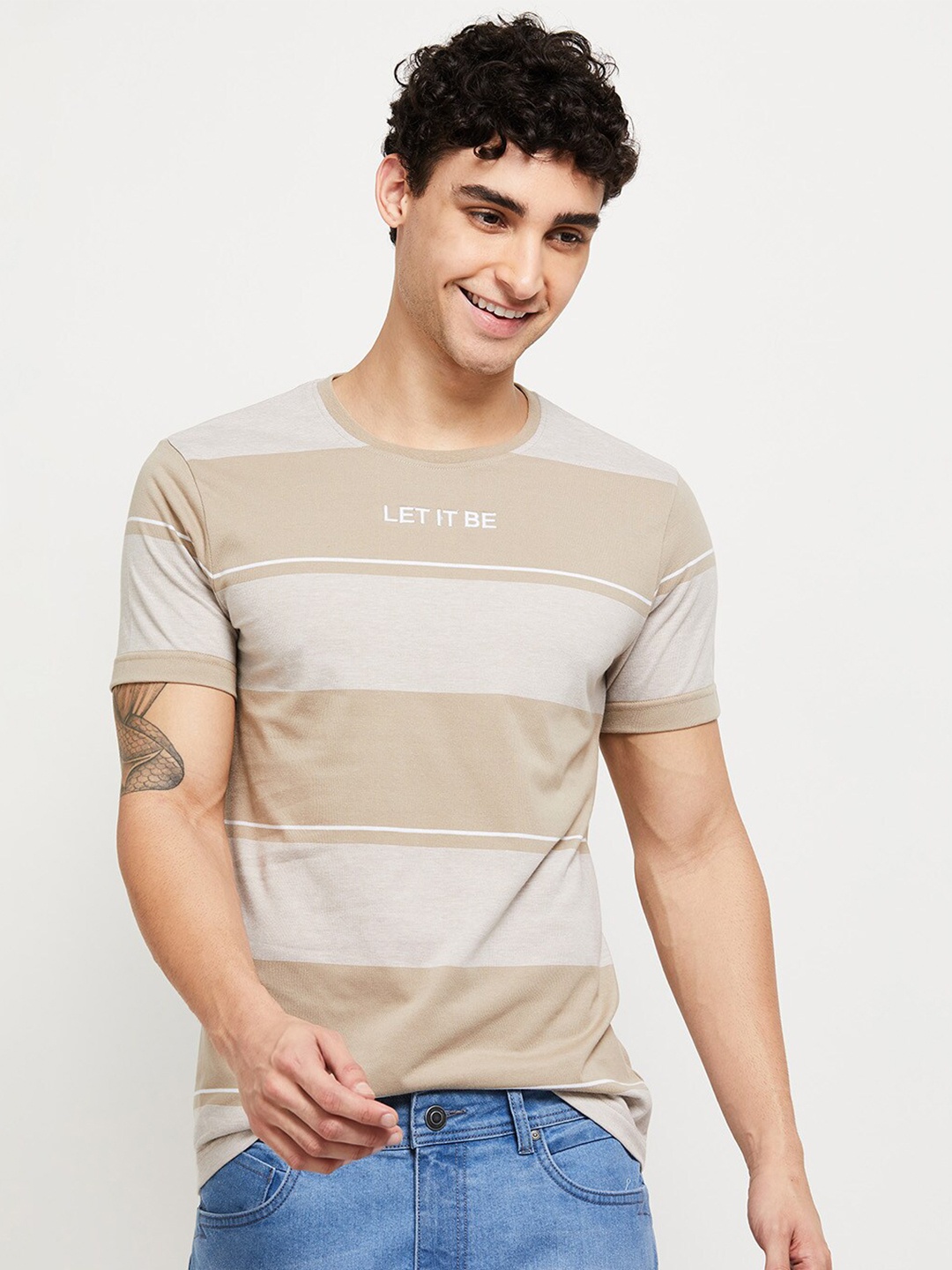 

max Men Beige Striped T-shirt