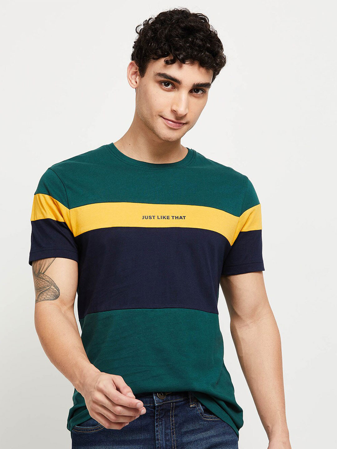 

max Men Green Striped Cotton T-shirt