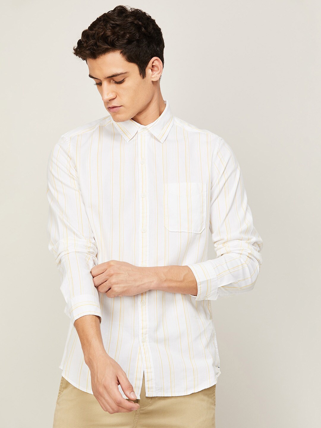 

Fame Forever by Lifestyle Men White Striped Casual Shirt