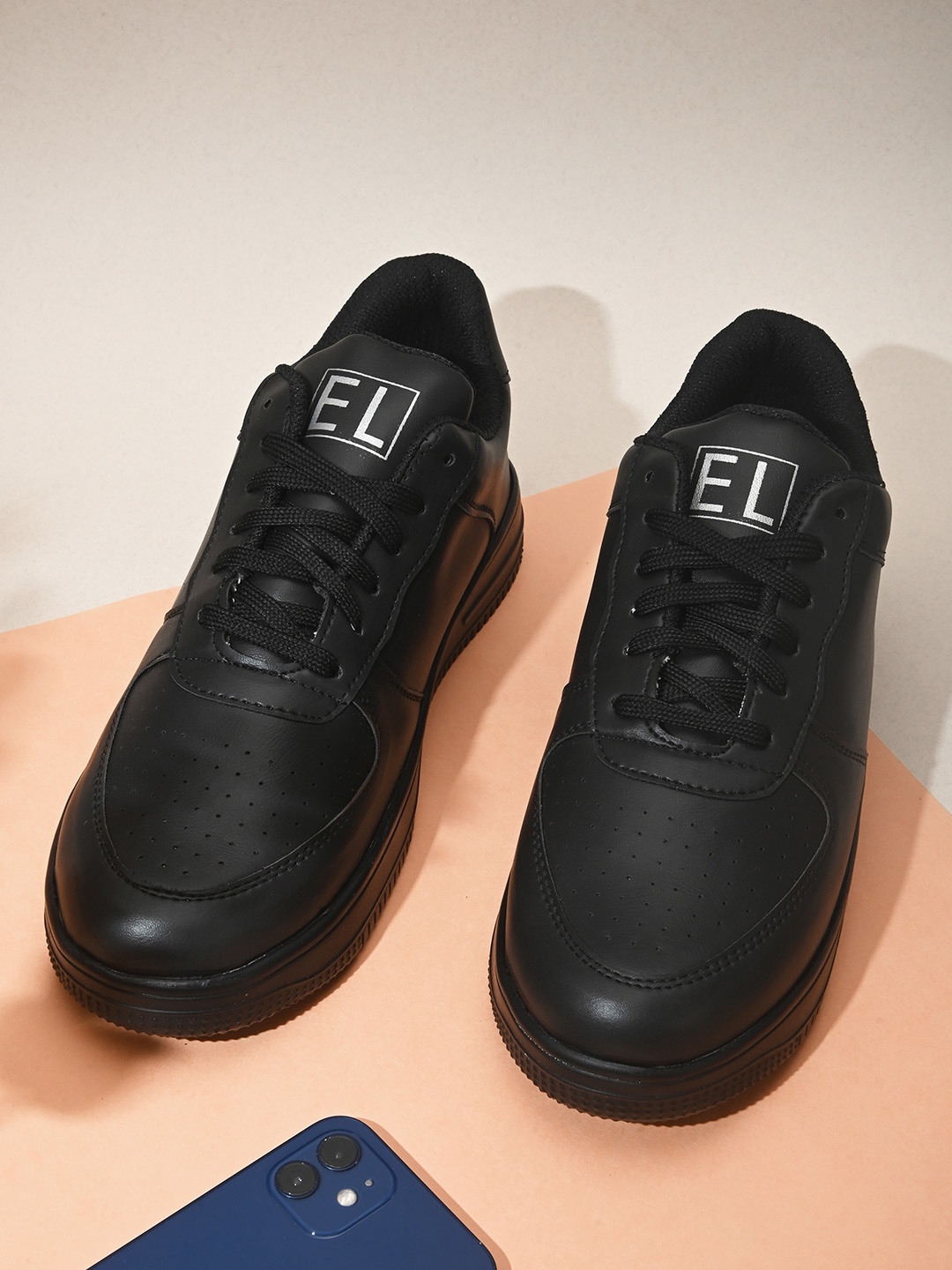 

El Paso Men Black Textured Sneakers