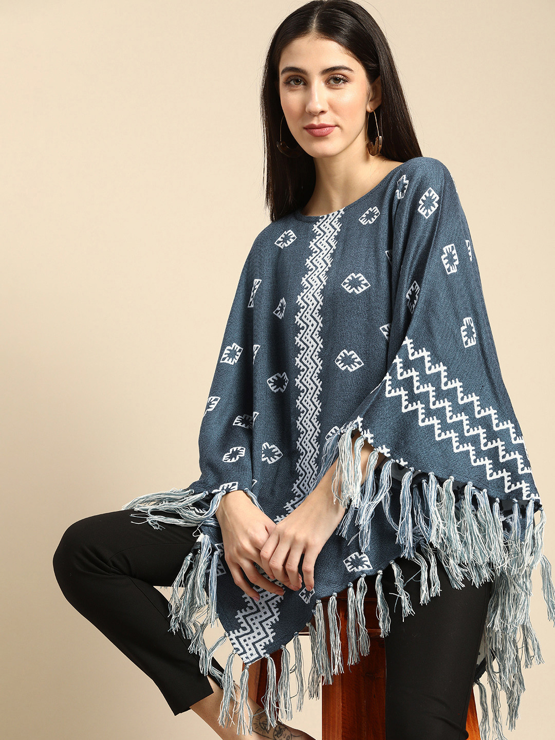 

Anouk Women Blue & White Printed Poncho