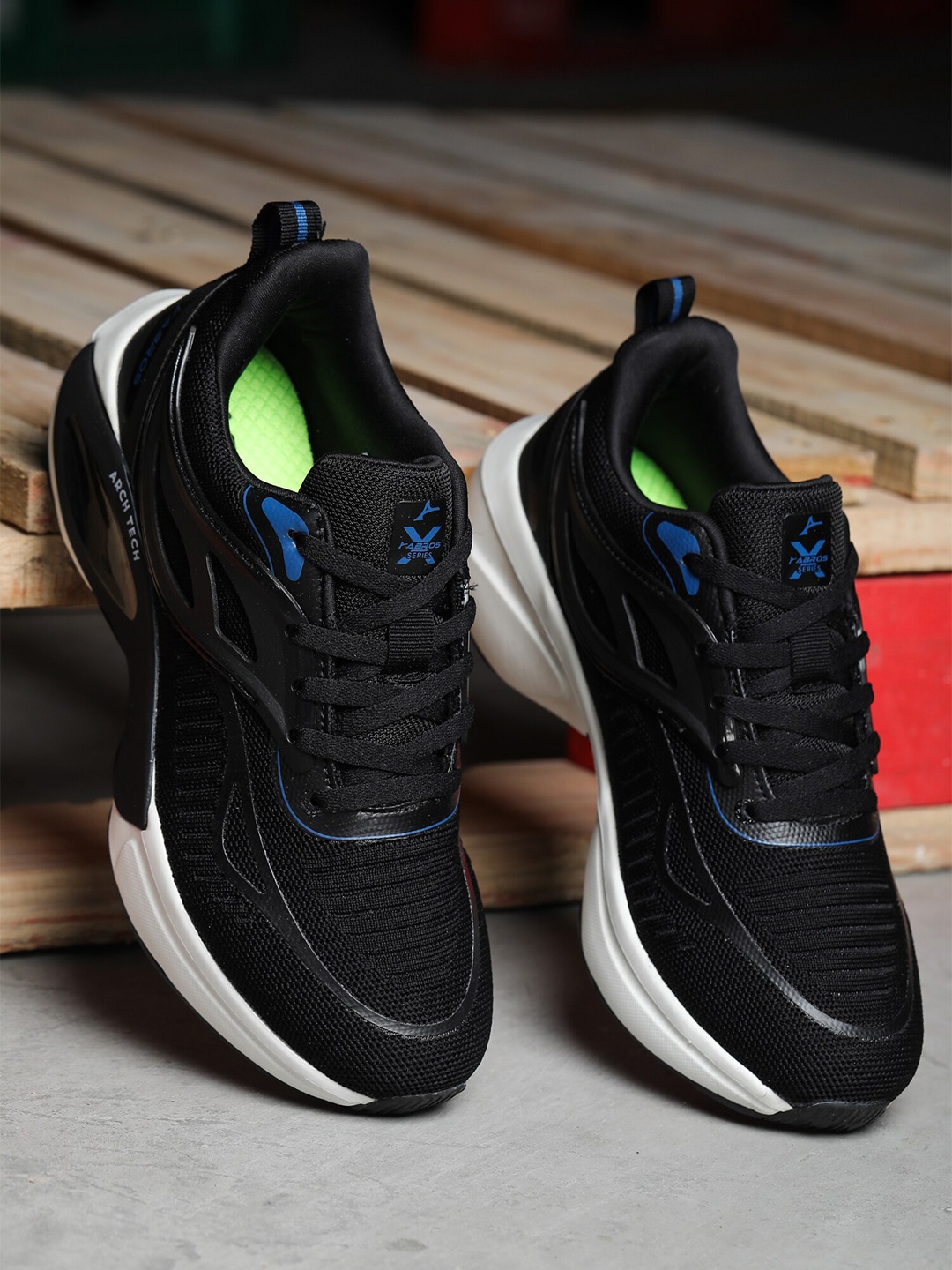 

ABROS Men Black TORNADO Mesh Running Shoes