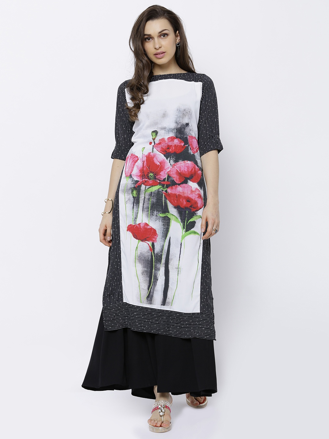 

Vishudh Women Black & White Printed Straight Kurta