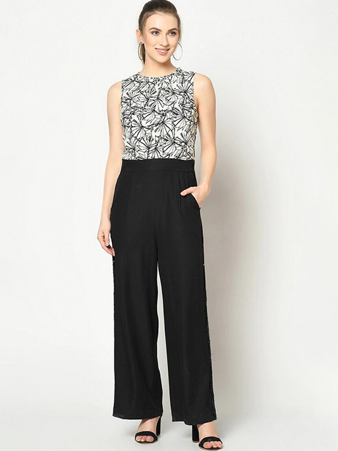 

SQew Black & White Printed Basic Jumpsuit