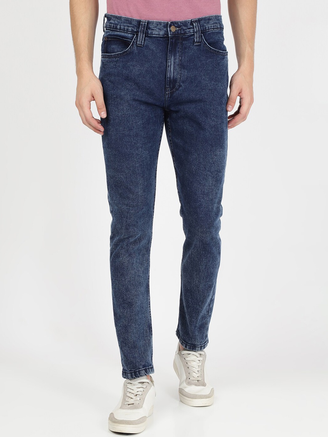 

Lee Men Blue Low Narrow Distress Light Fade Stretchable Jeans
