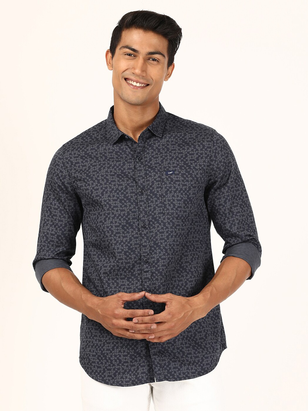 

Lee Men Blue Slim Fit Floral Printed Cotton Casual Shirt