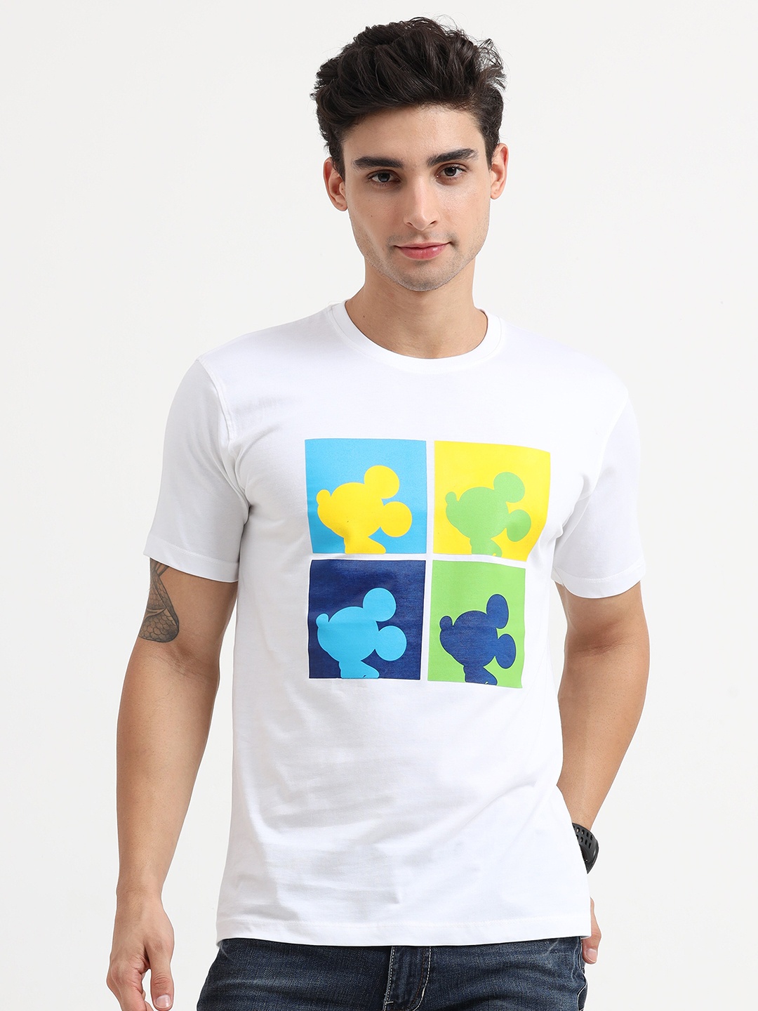 

COOFT Men White Mickey Mouse Printed Pure Cotton T-shirt