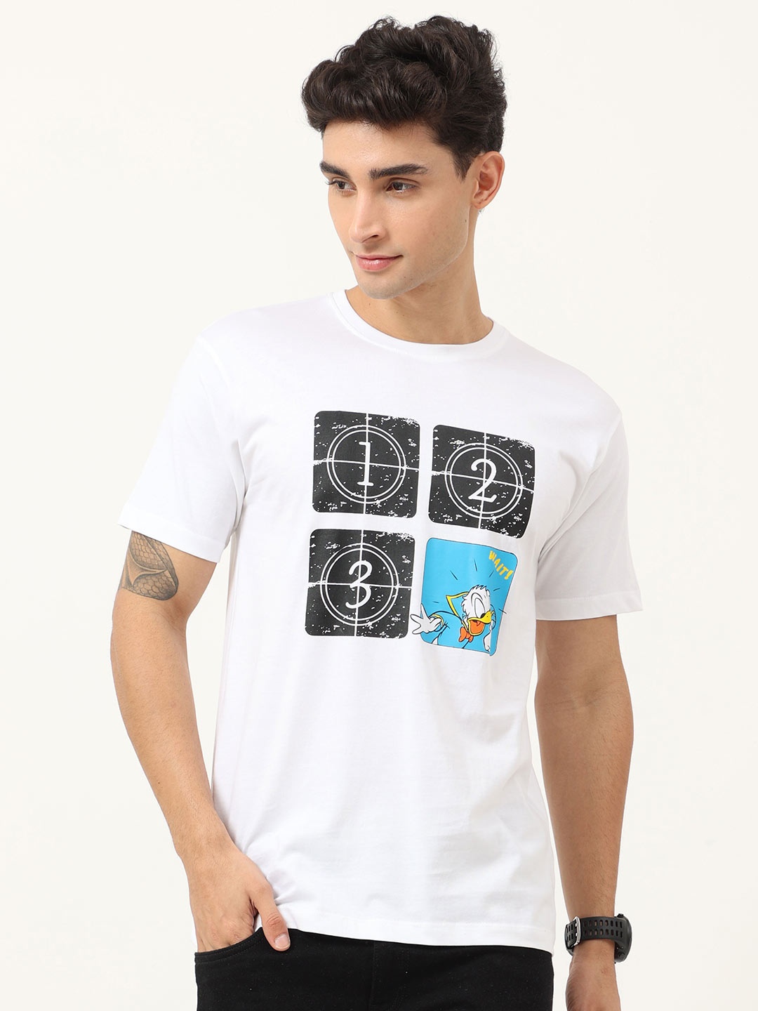 

COOFT Men White Donald Duck Printed Pure Cotton T-shirt