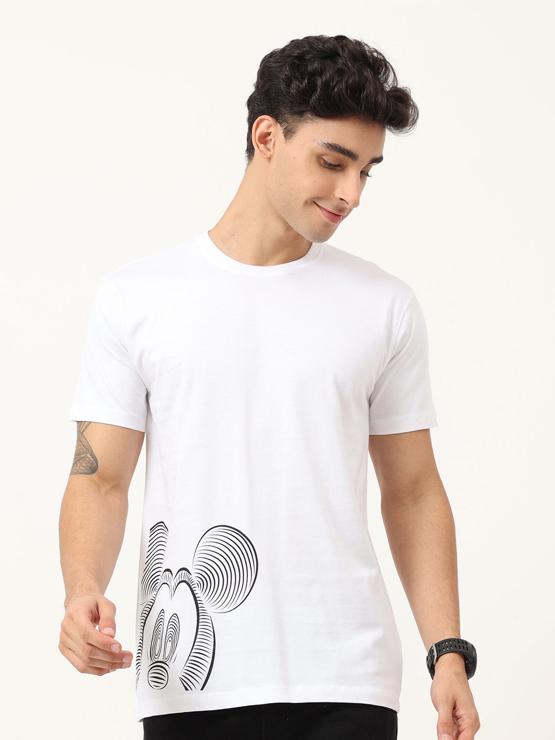 

COOFT Men White Mickey Mouse Printed Pure Cotton T-shirt
