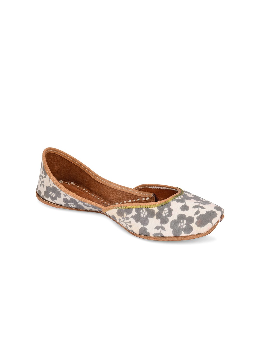

DESI COLOUR Women Grey Printed Ethnic Mojaris Flats