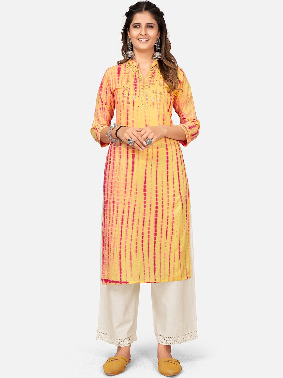 

Vbuyz Women Yellow Embroidered Gotta Patti Kurta