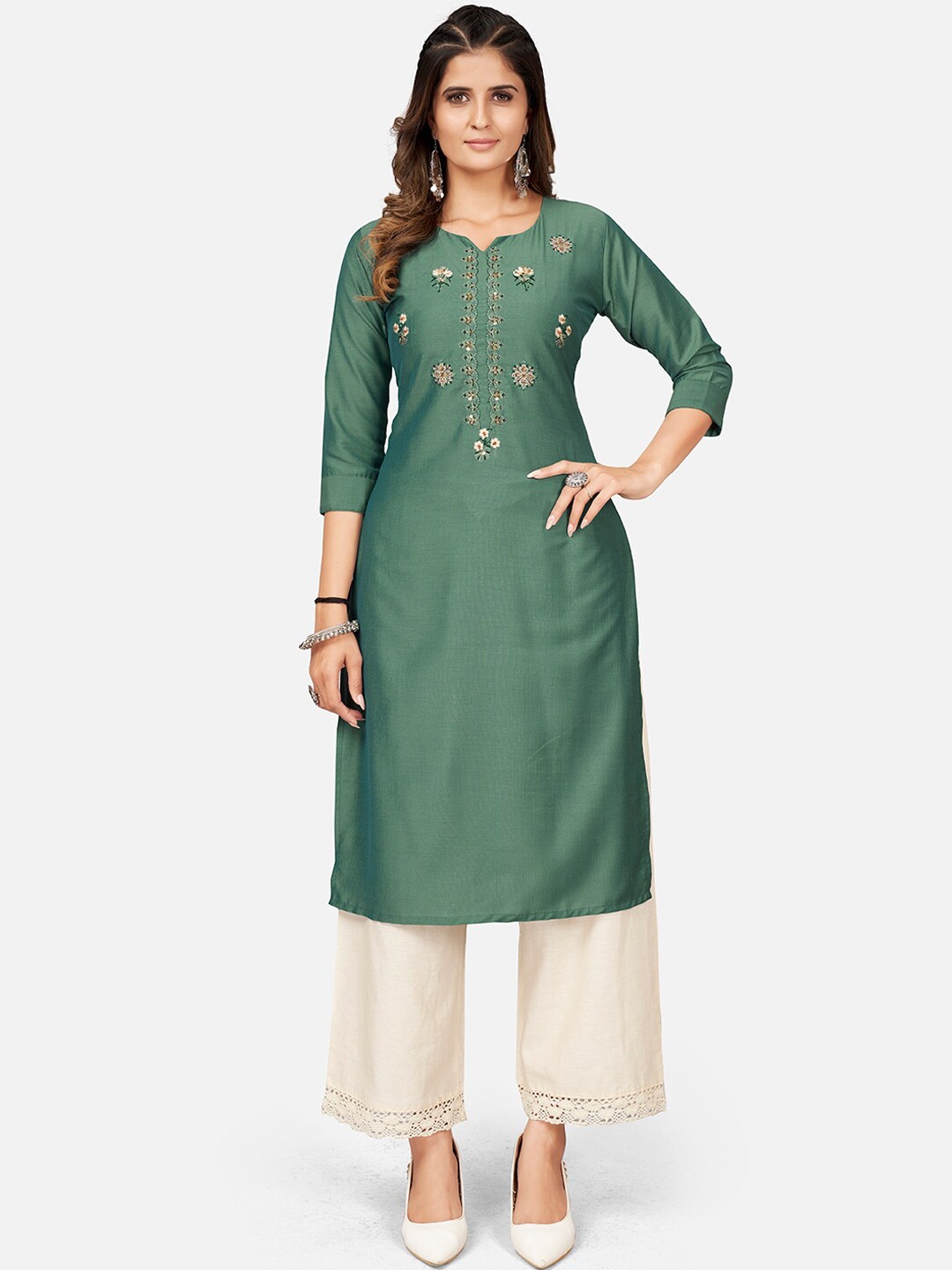 

Vbuyz Women Blue Embroidered Kurta