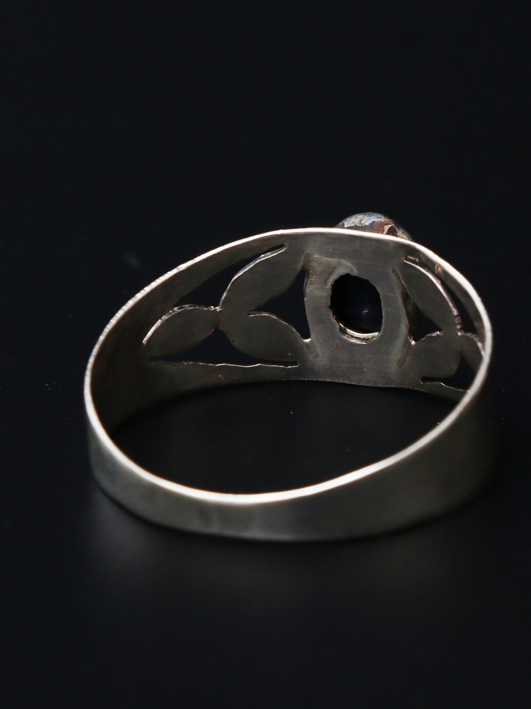 

HIFLYER JEWELS Rhodium Plated 925 Sterling Silver Stone Studded Finger Ring