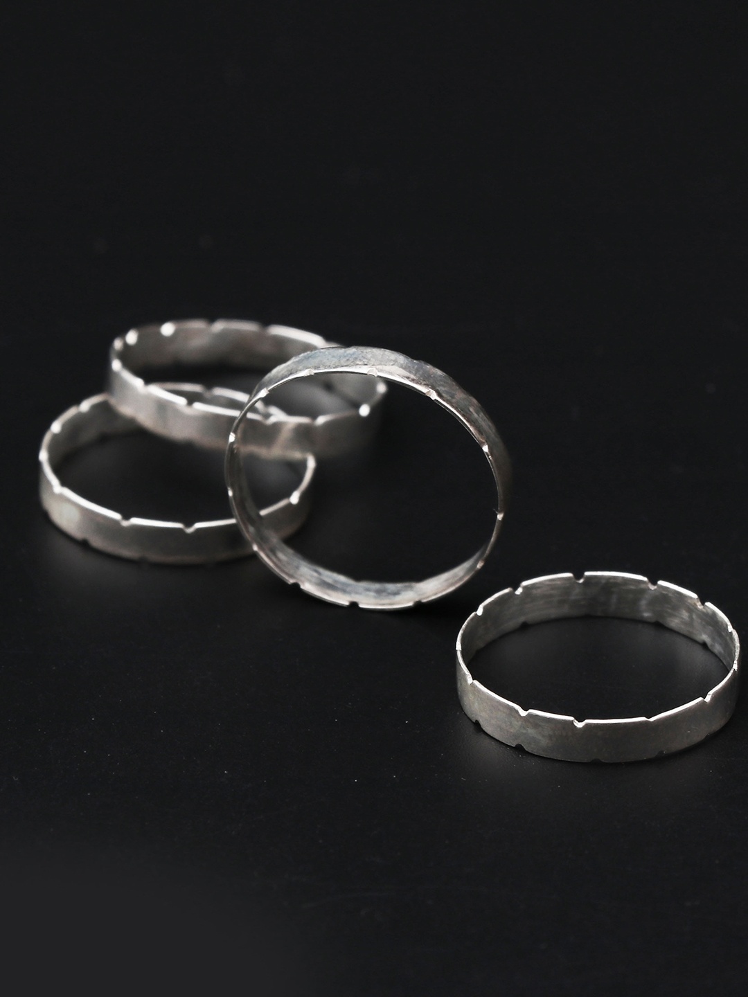

HIFLYER JEWELS Set Of 4 925 Sterling Silver Rhodium-Plated Antique Finger Ring